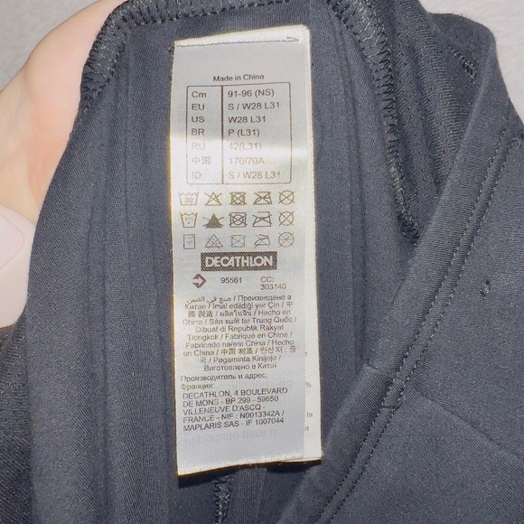 Decathlon Black Printed High Waisted Athletic Ankle Length Leggings size 28 - Picture 4 of 5